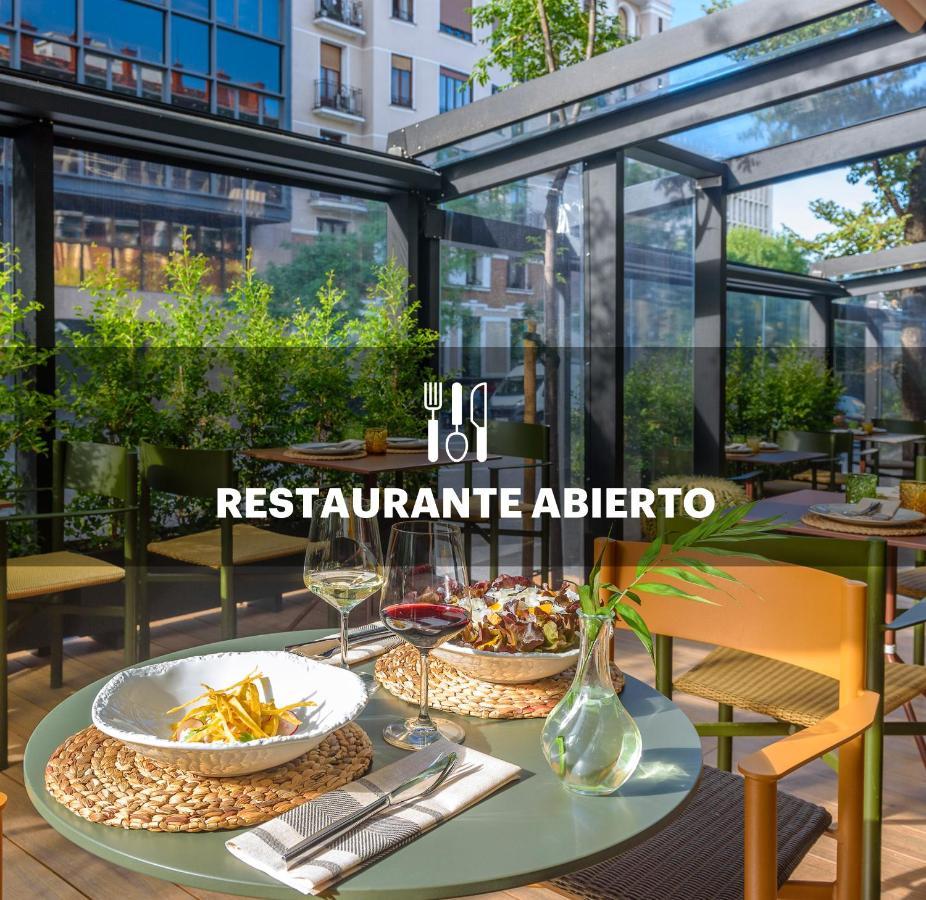 Melia Madrid Serrano Esterno foto