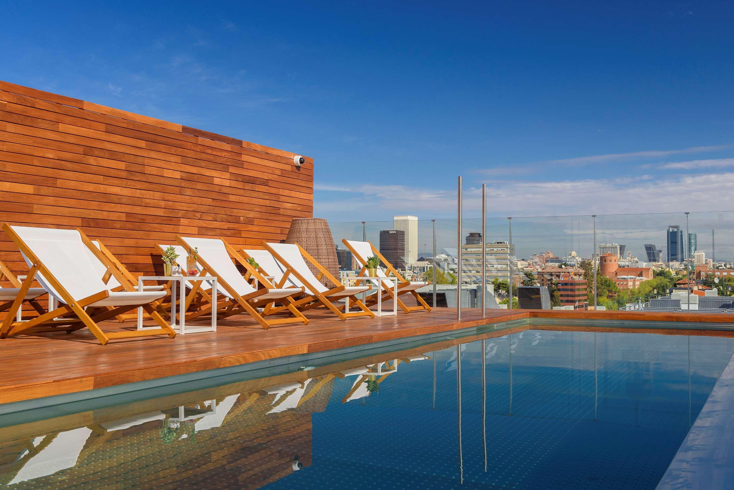 Melia Madrid Serrano Esterno foto