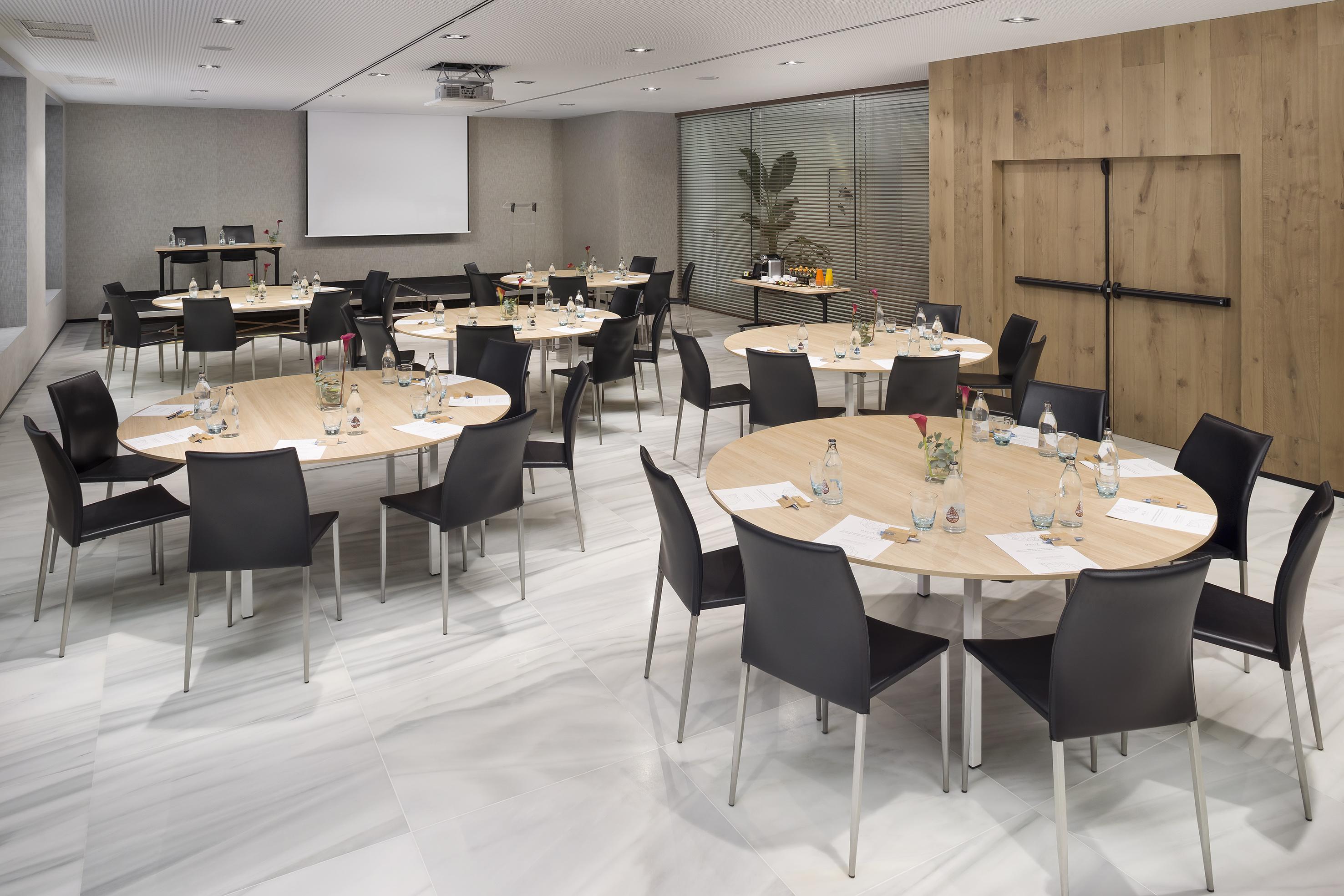 Melia Madrid Serrano Esterno foto