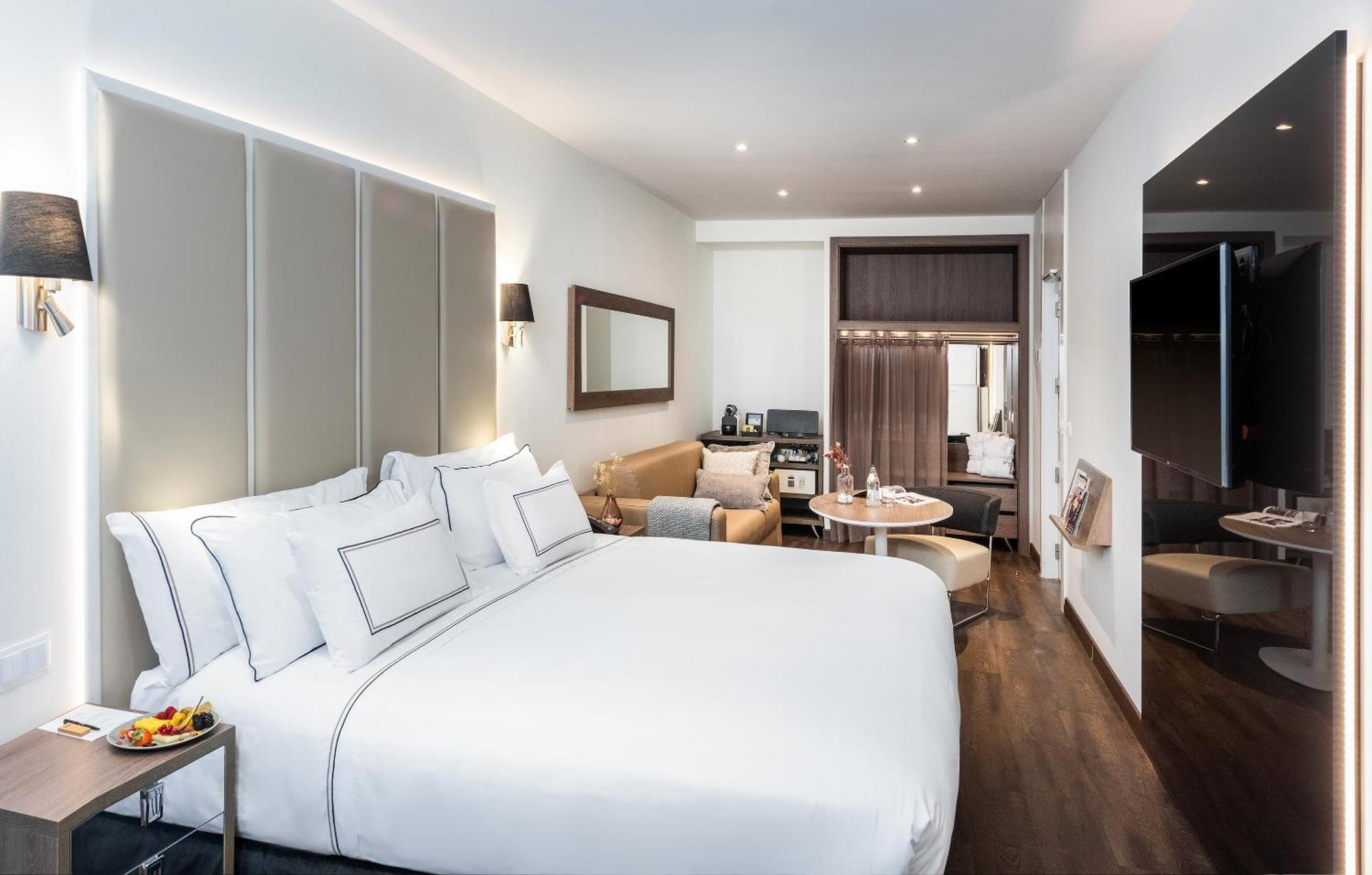 Melia Madrid Serrano Esterno foto