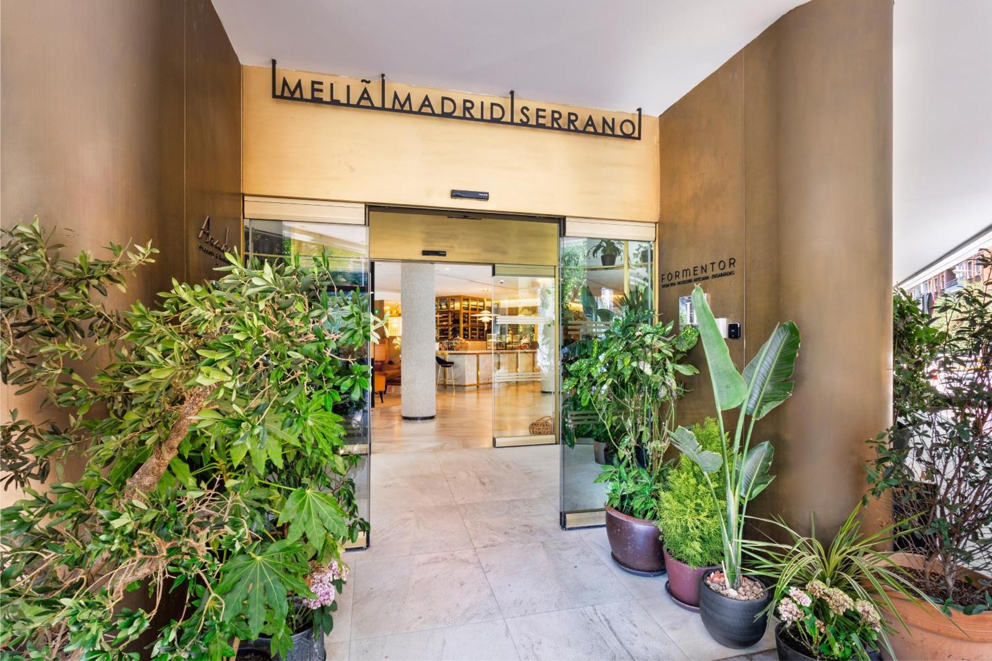 Melia Madrid Serrano Esterno foto