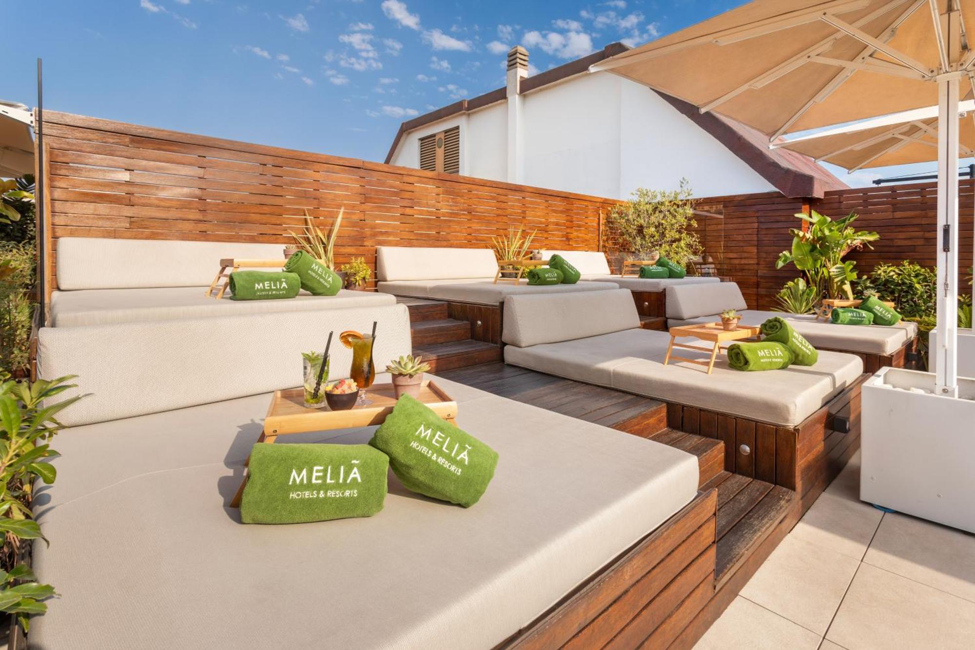 Melia Madrid Serrano Esterno foto